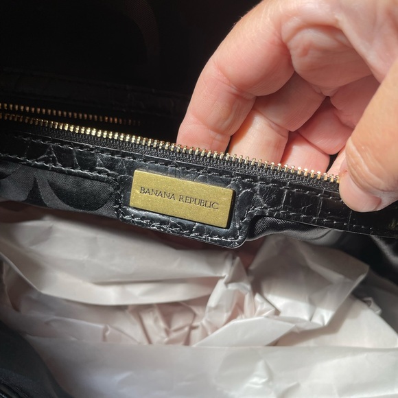 Banana Republic Leather Satchel Bag in Black Crocodile Pattern Brass Details - Picture 10 of 14